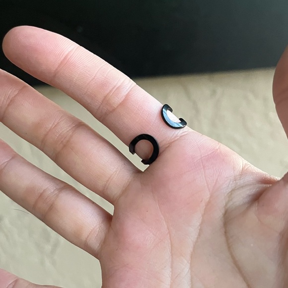 π΄β SALE ! red dot items are 2 for $25 . Bundle more than 3 and its $10 each π - Picture 7 of 13